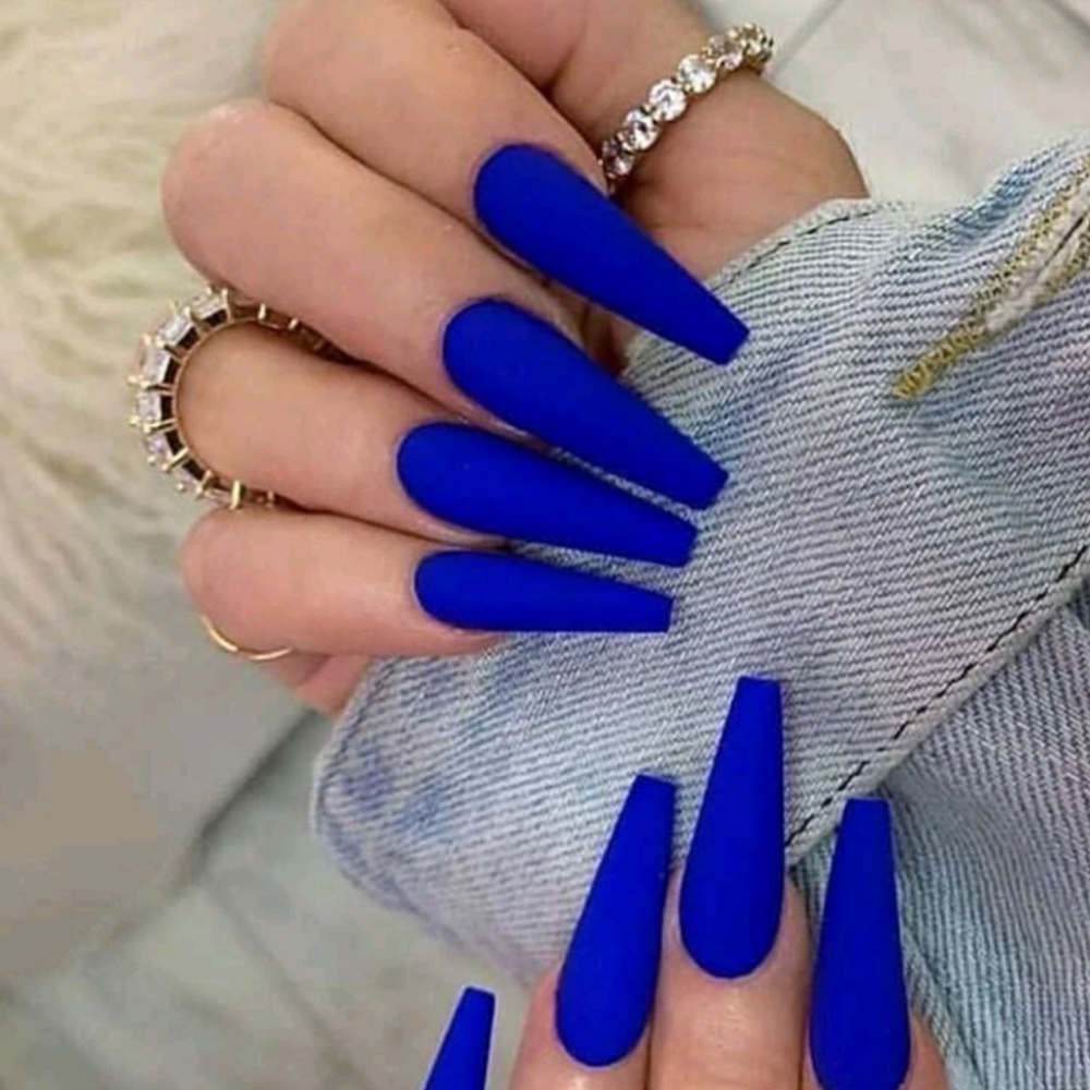 Brilliant Blue Coffen Press On Nails